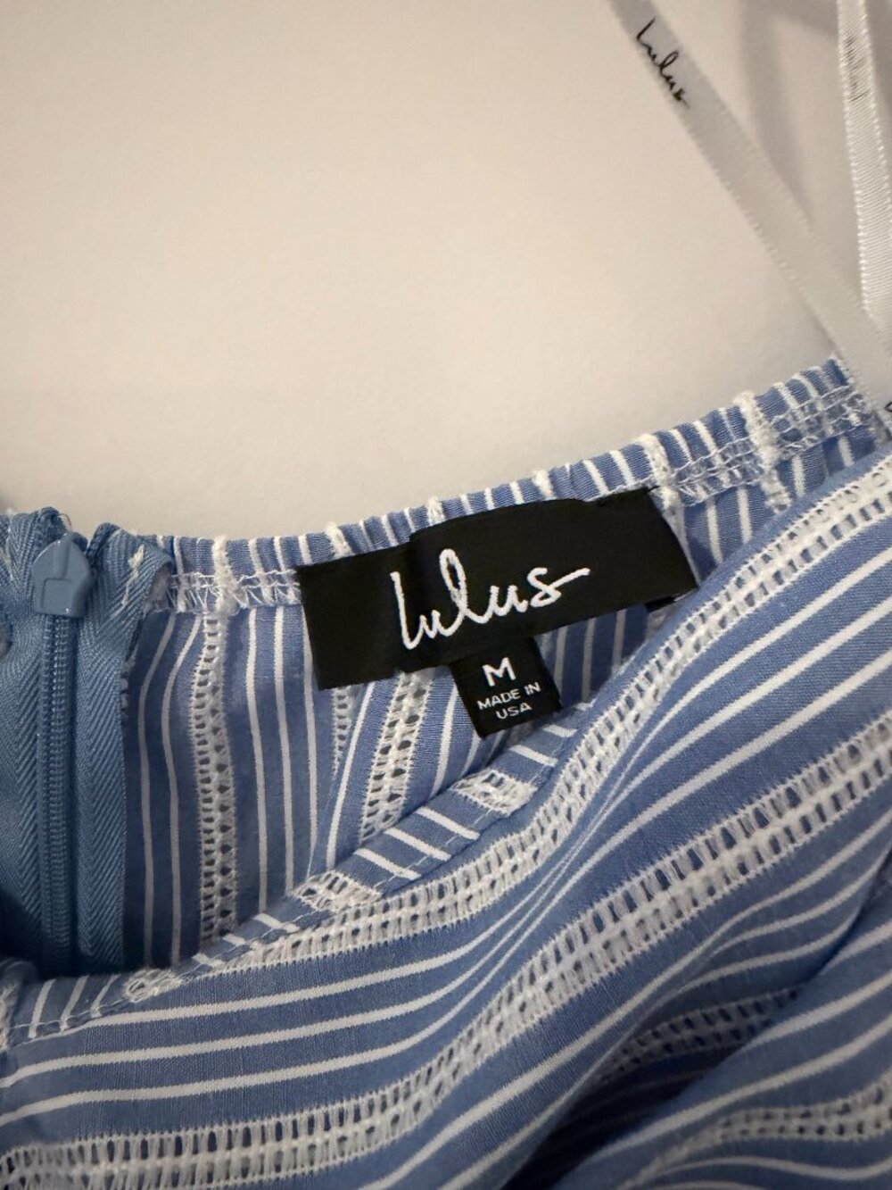 Lulu’s Top - Picture 2 of 6